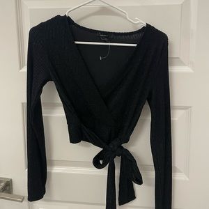 Black long sleeve sparkly crop top